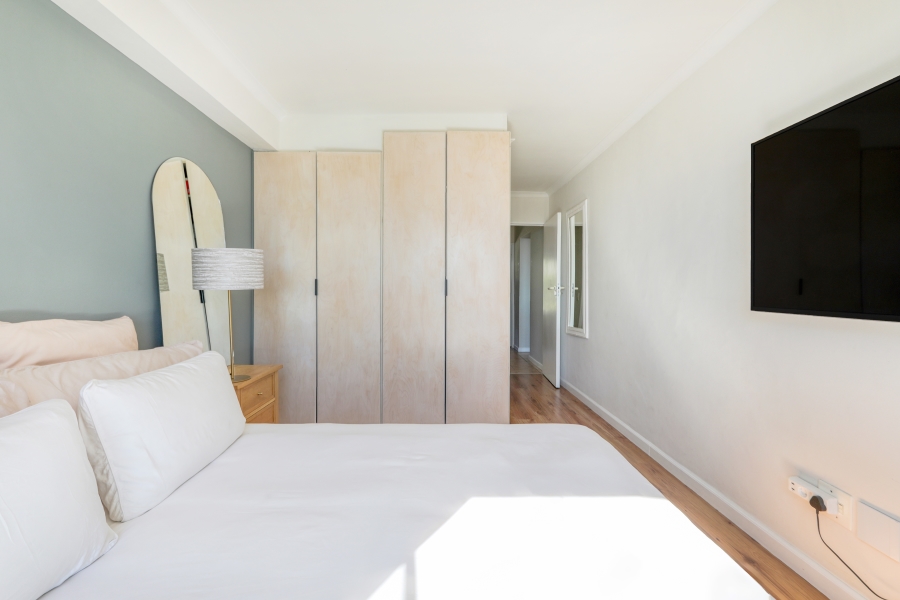 2 Bedroom Property for Sale in Vredehoek Western Cape